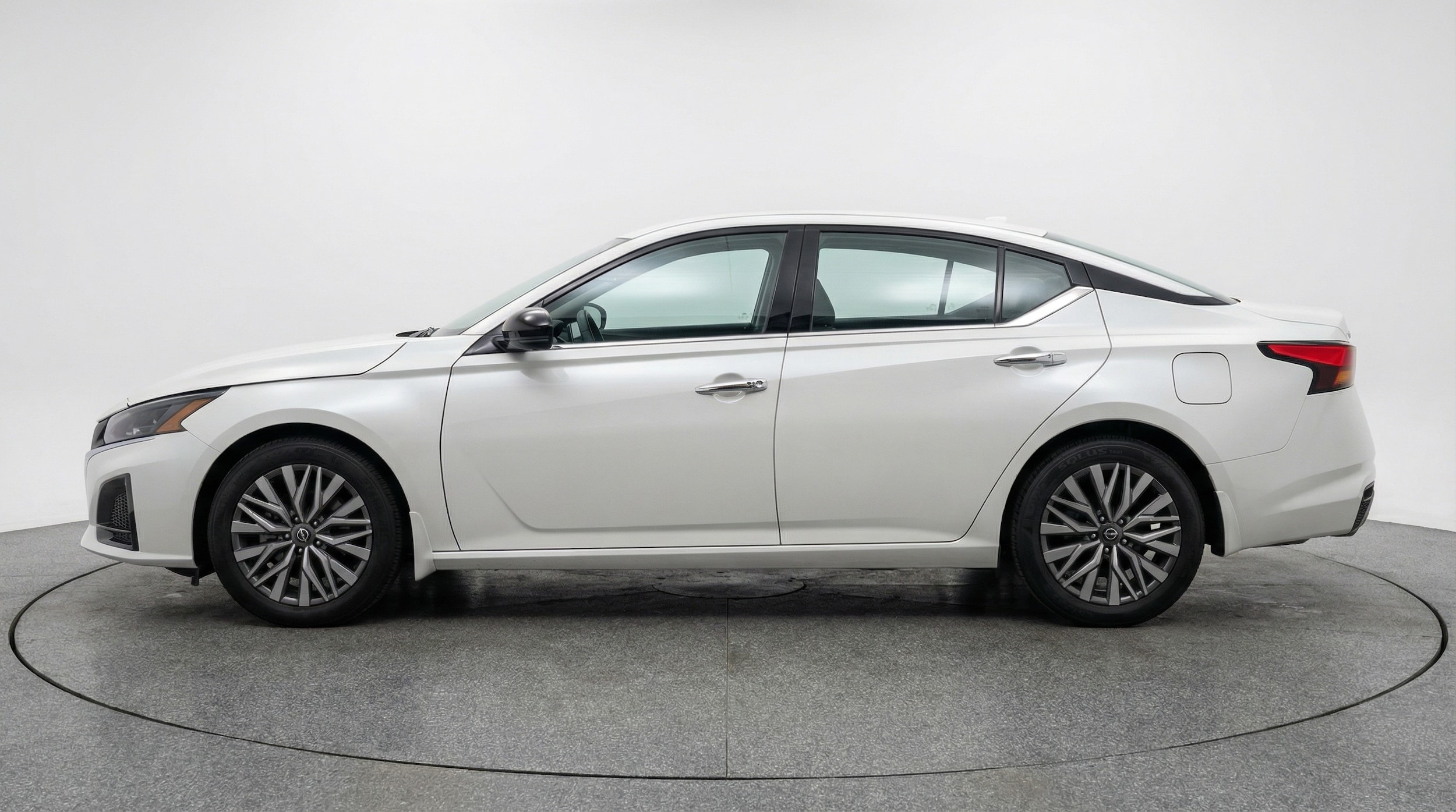 Thumbnail: 2025 Nissan Altima - 4