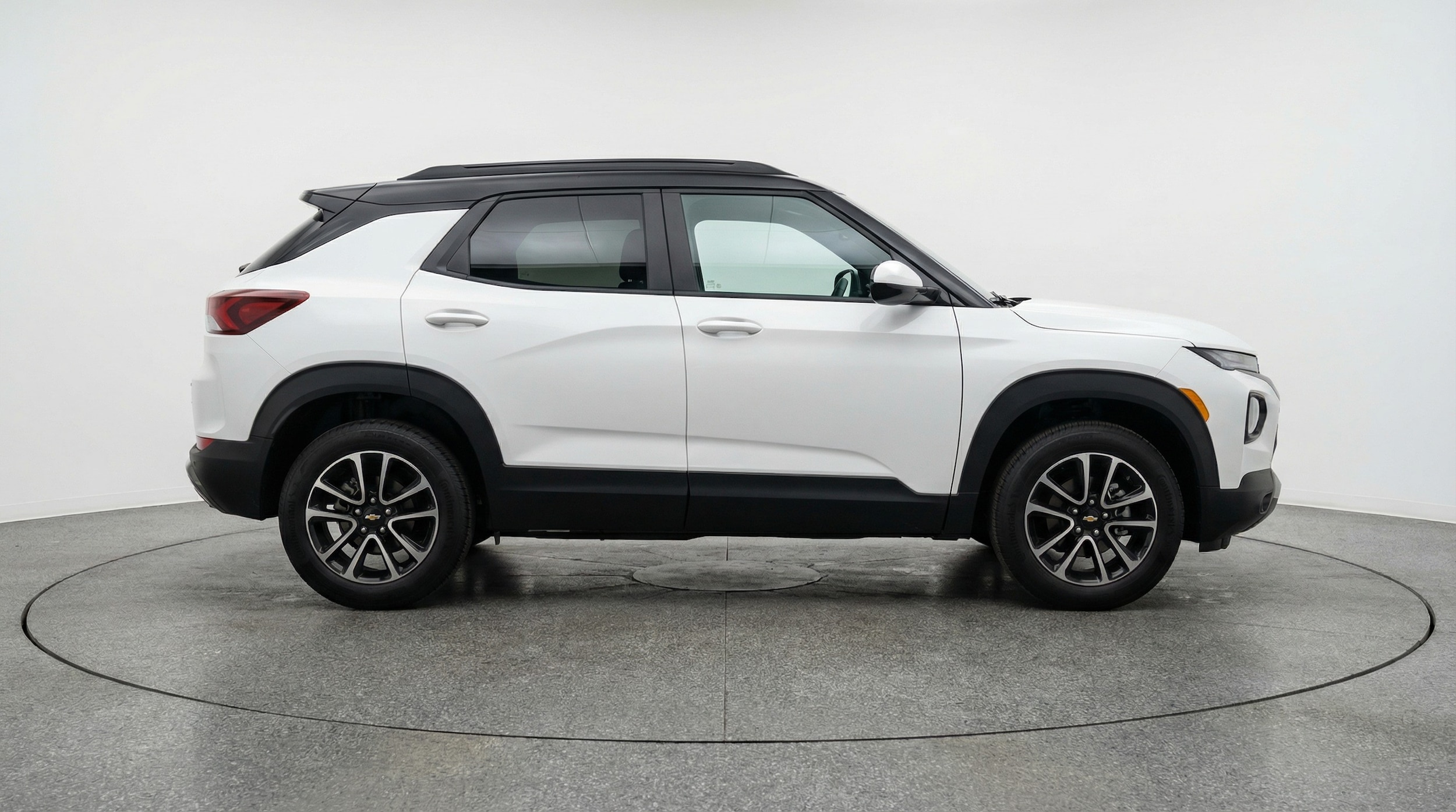 Thumbnail: 2025 Chevrolet TrailBlazer - 8