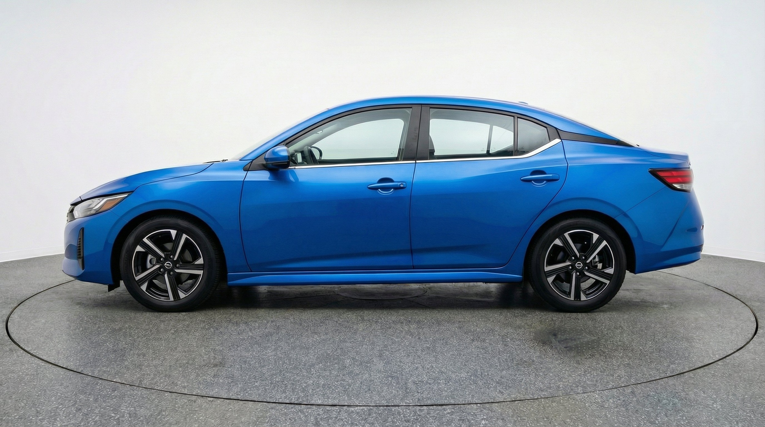 Thumbnail: 2025 Nissan Sentra - 5