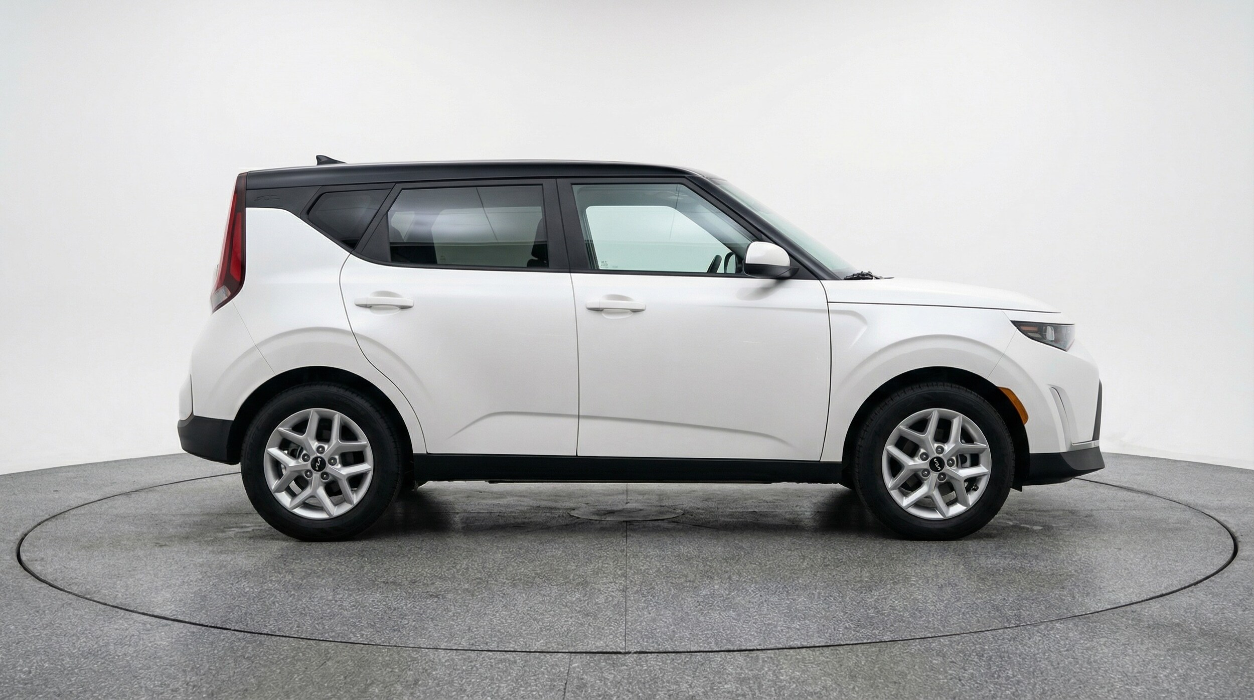 Thumbnail: 2025 Kia Soul - 8