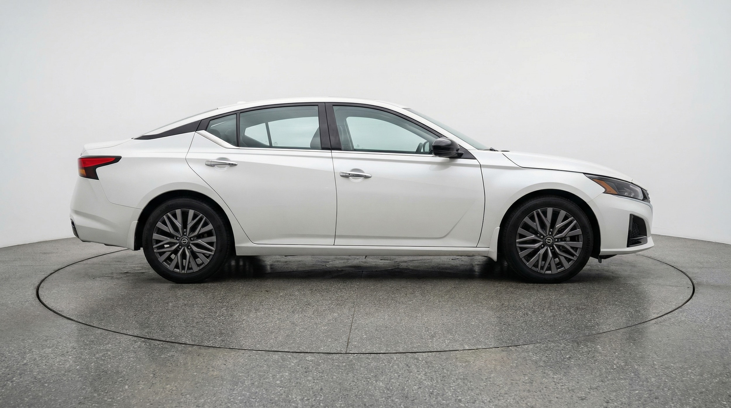 Thumbnail: 2025 Nissan Altima - 8