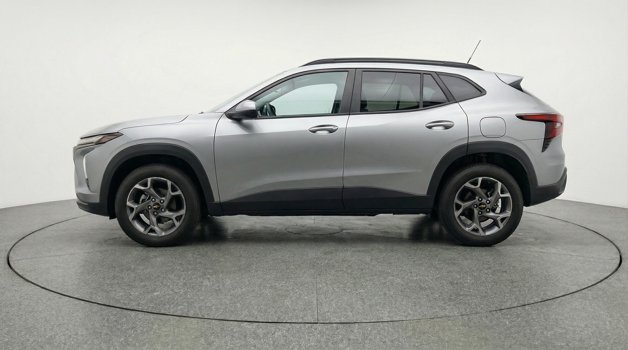 Thumbnail: 2025 Chevrolet Trax - 4