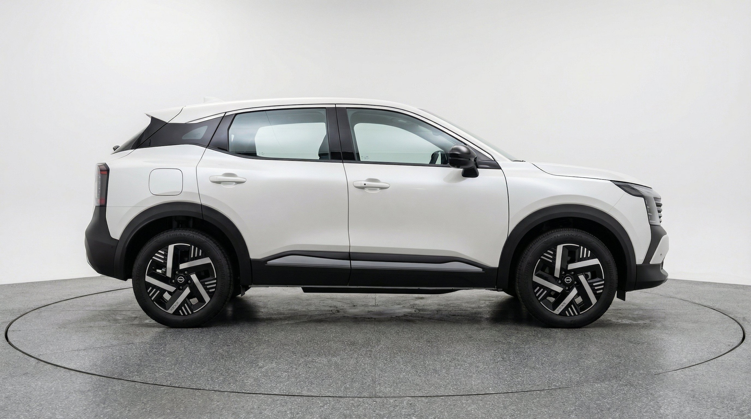 Thumbnail: 2026 Nissan Kicks - 11