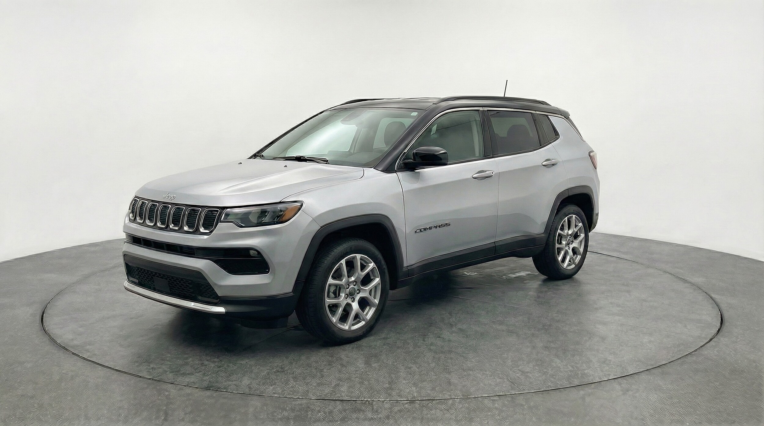 Thumbnail: 2025 Jeep Compass - 3