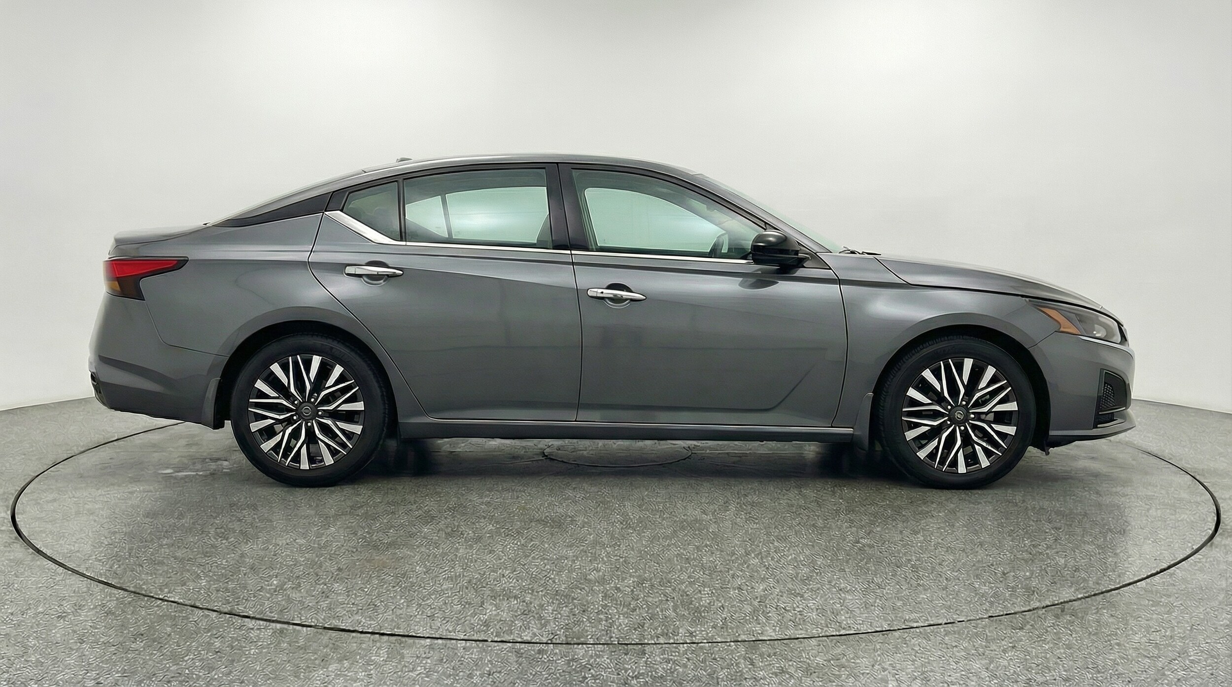 Thumbnail: 2025 Nissan Altima - 8