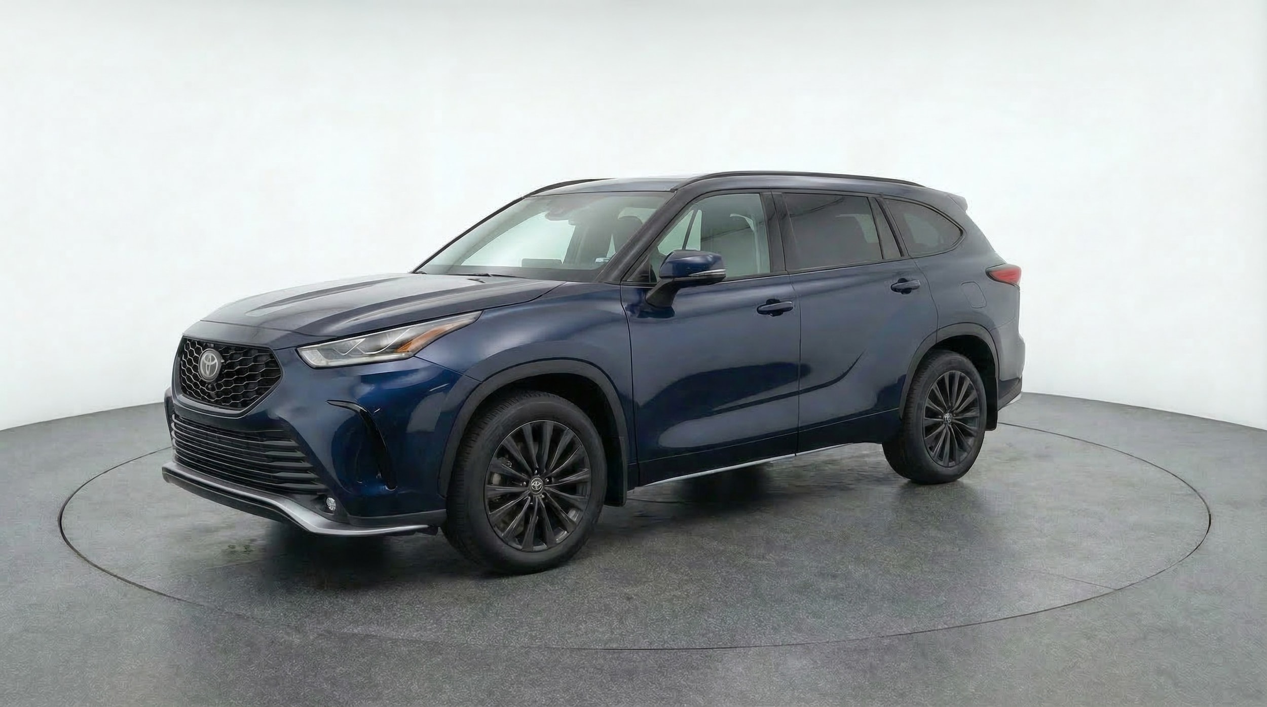 Thumbnail: 2025 Toyota Highlander - 3