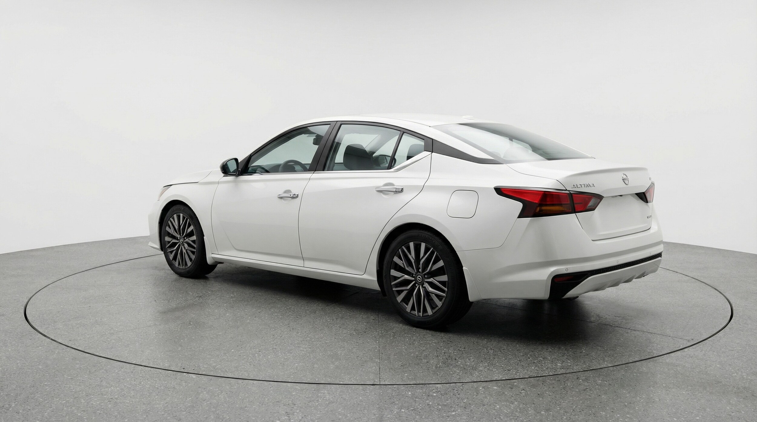 Thumbnail: 2025 Nissan Altima - 5