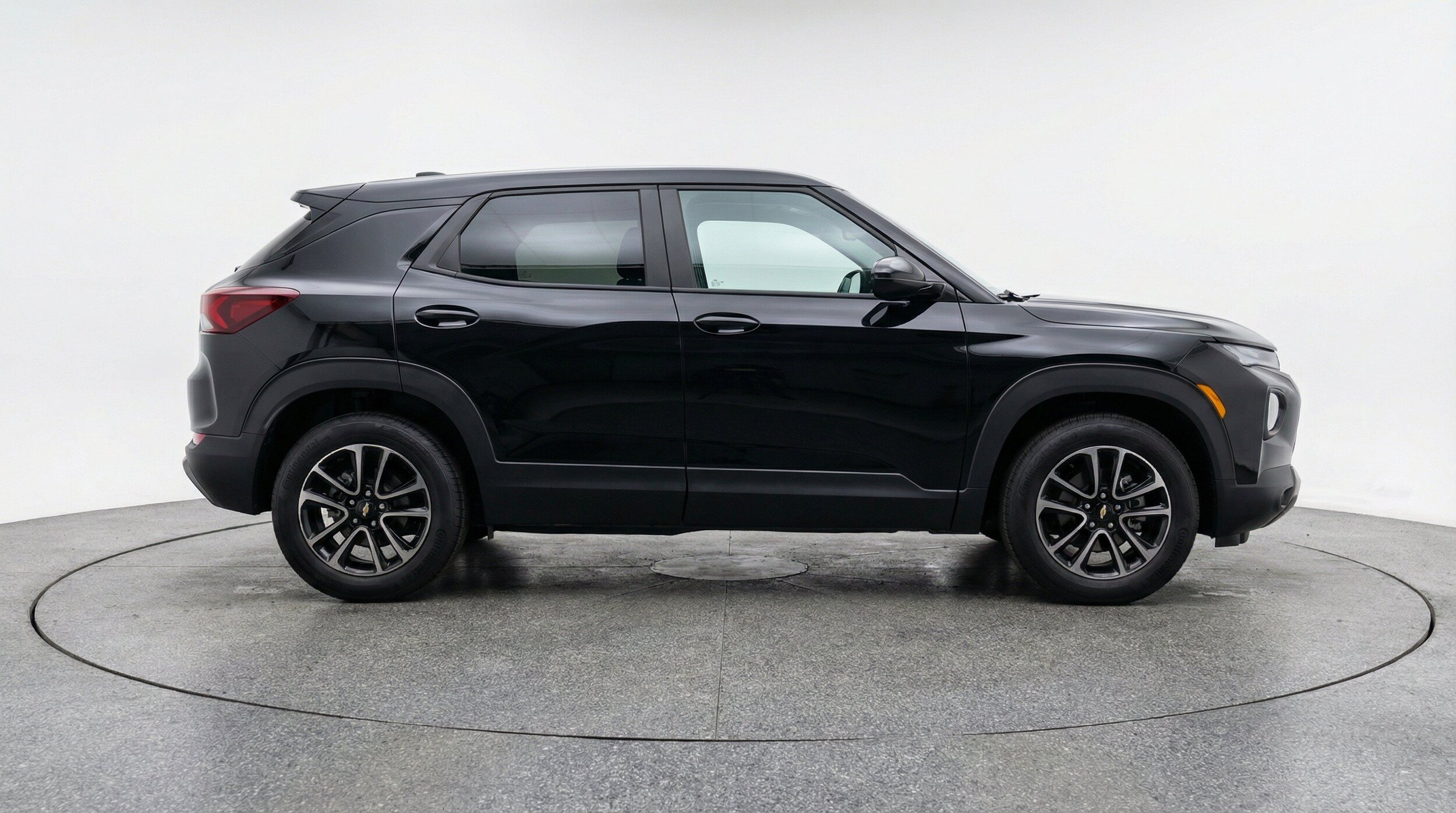 Thumbnail: 2025 Chevrolet TrailBlazer - 11
