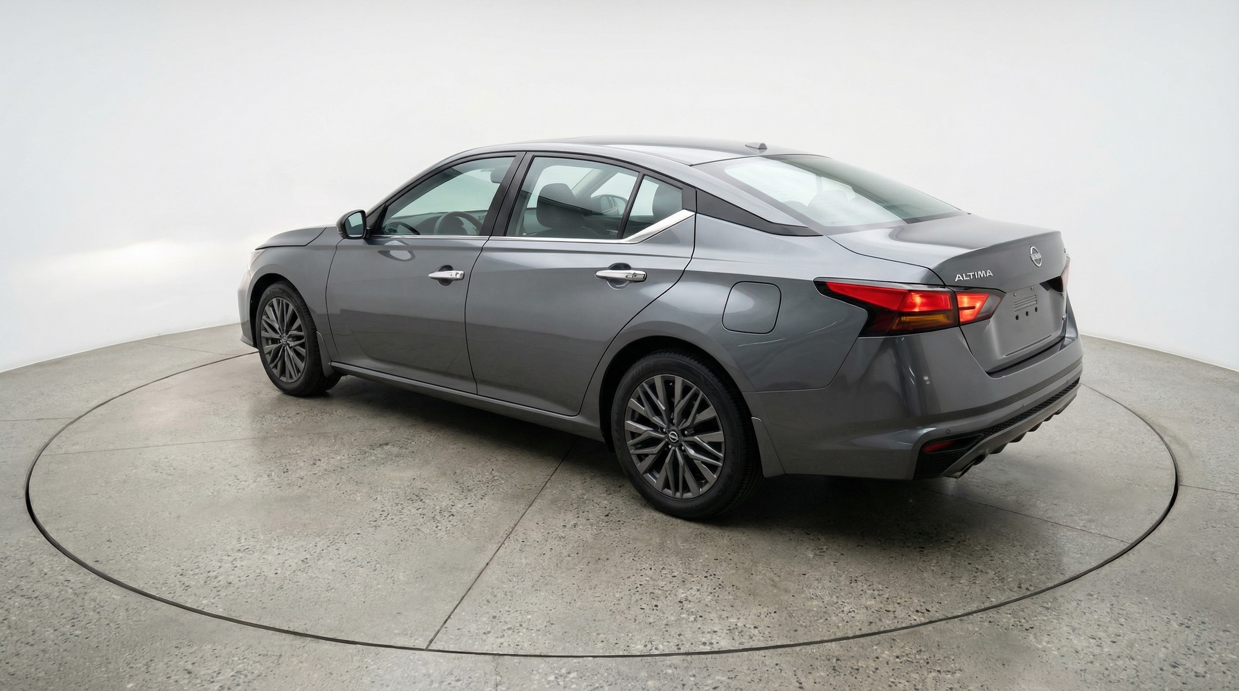 Thumbnail: 2025 Nissan Altima - 5