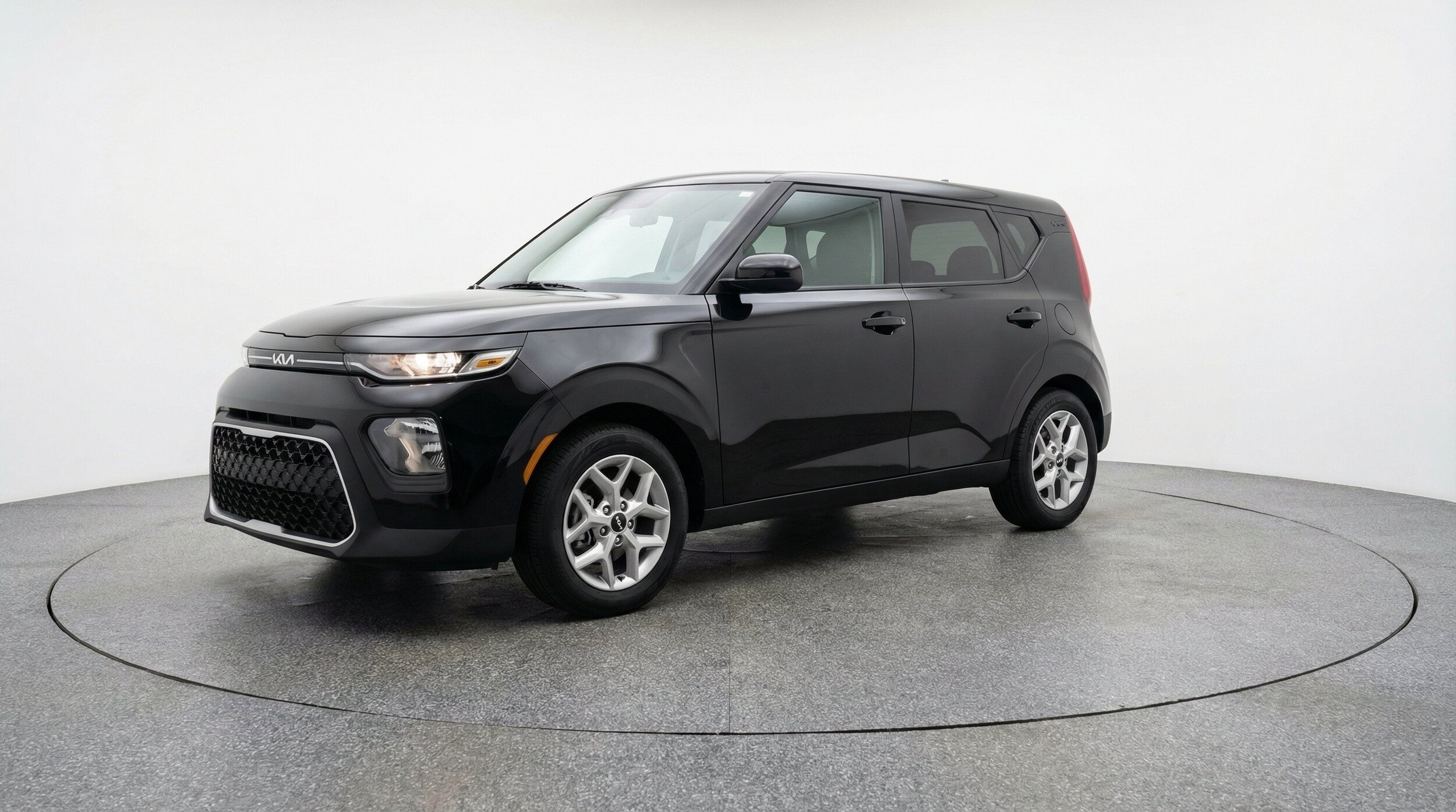Thumbnail: 2025 Kia Soul - 3
