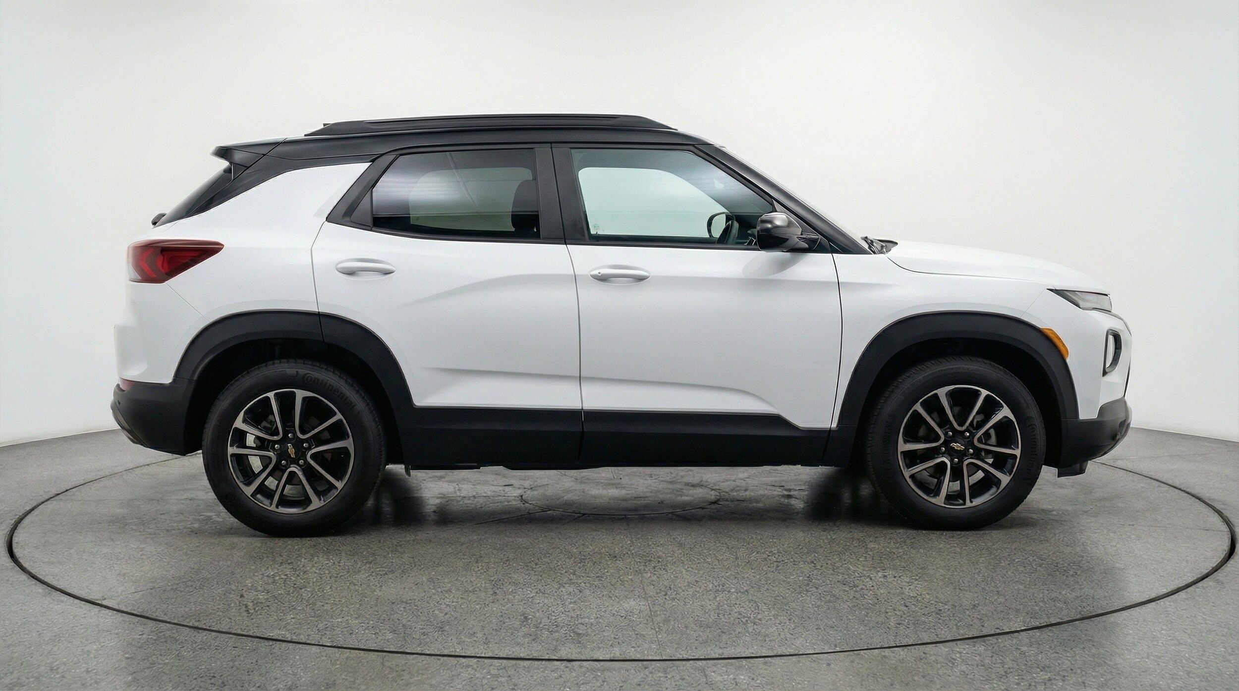 Thumbnail: 2025 Chevrolet TrailBlazer - 11
