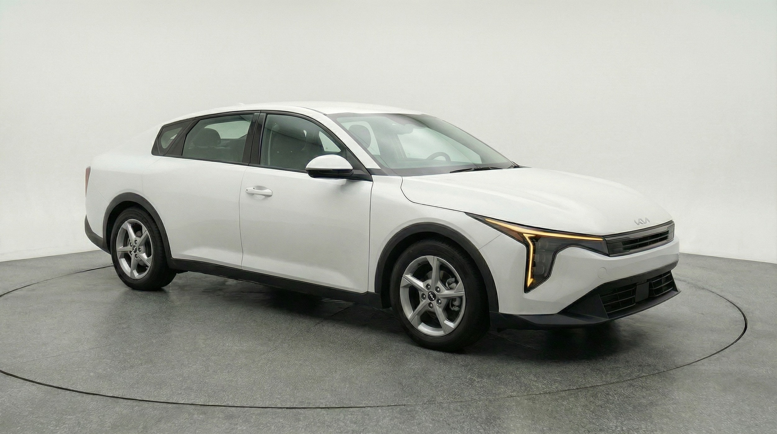 Thumbnail: 2025 Kia K4 - 1