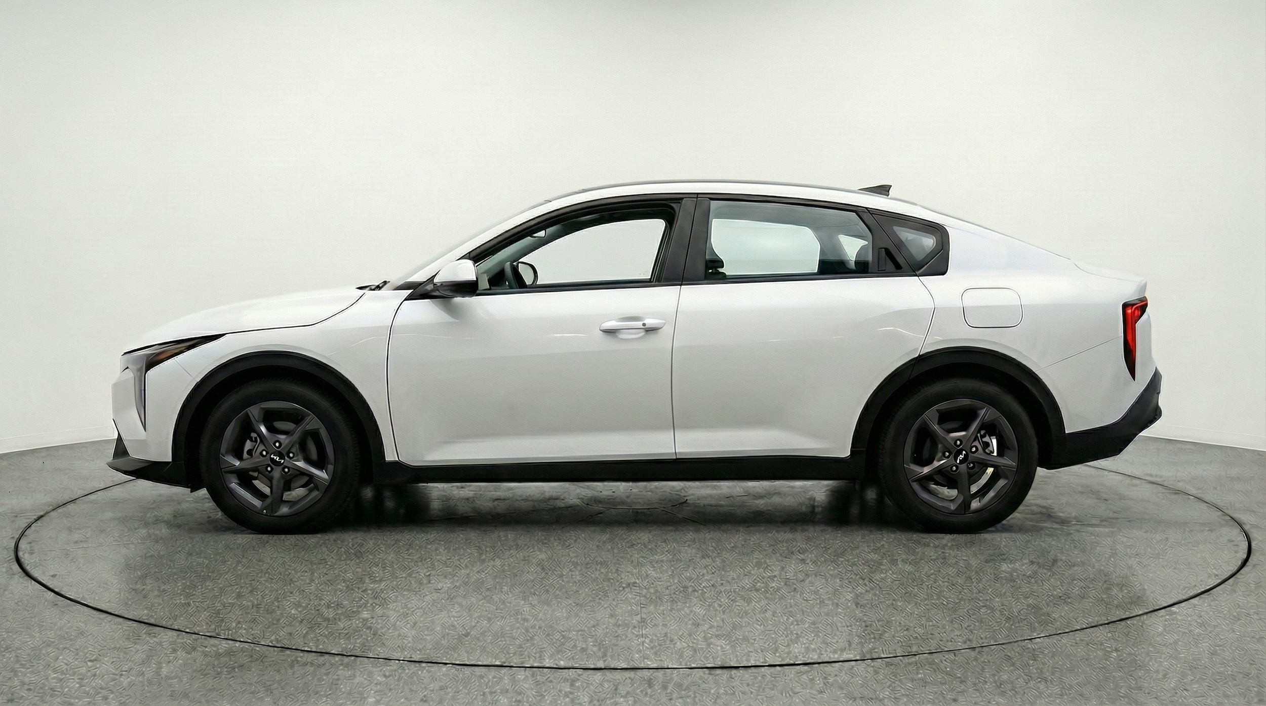 Thumbnail: 2025 Kia K4 - 4