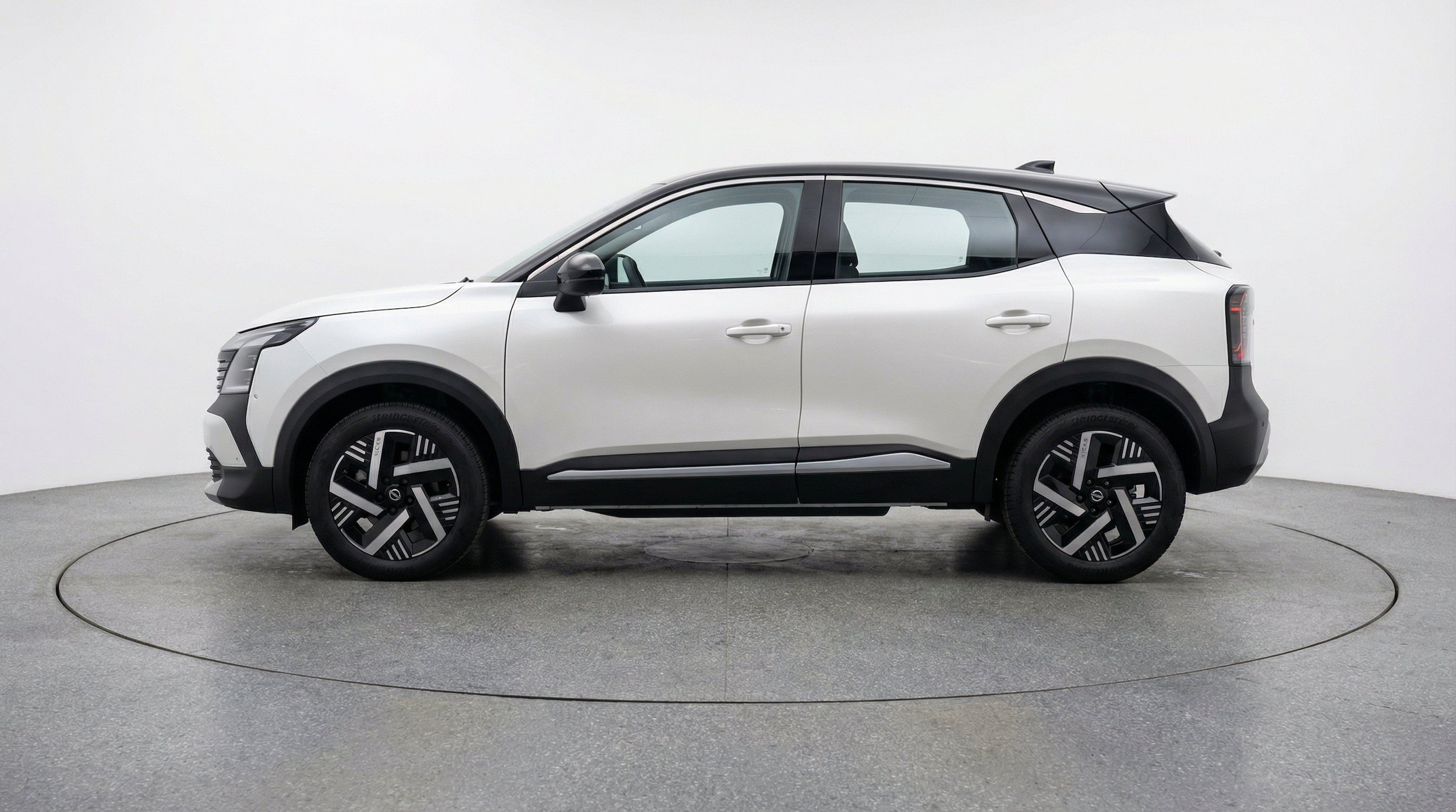 Thumbnail: 2026 Nissan Kicks - 5