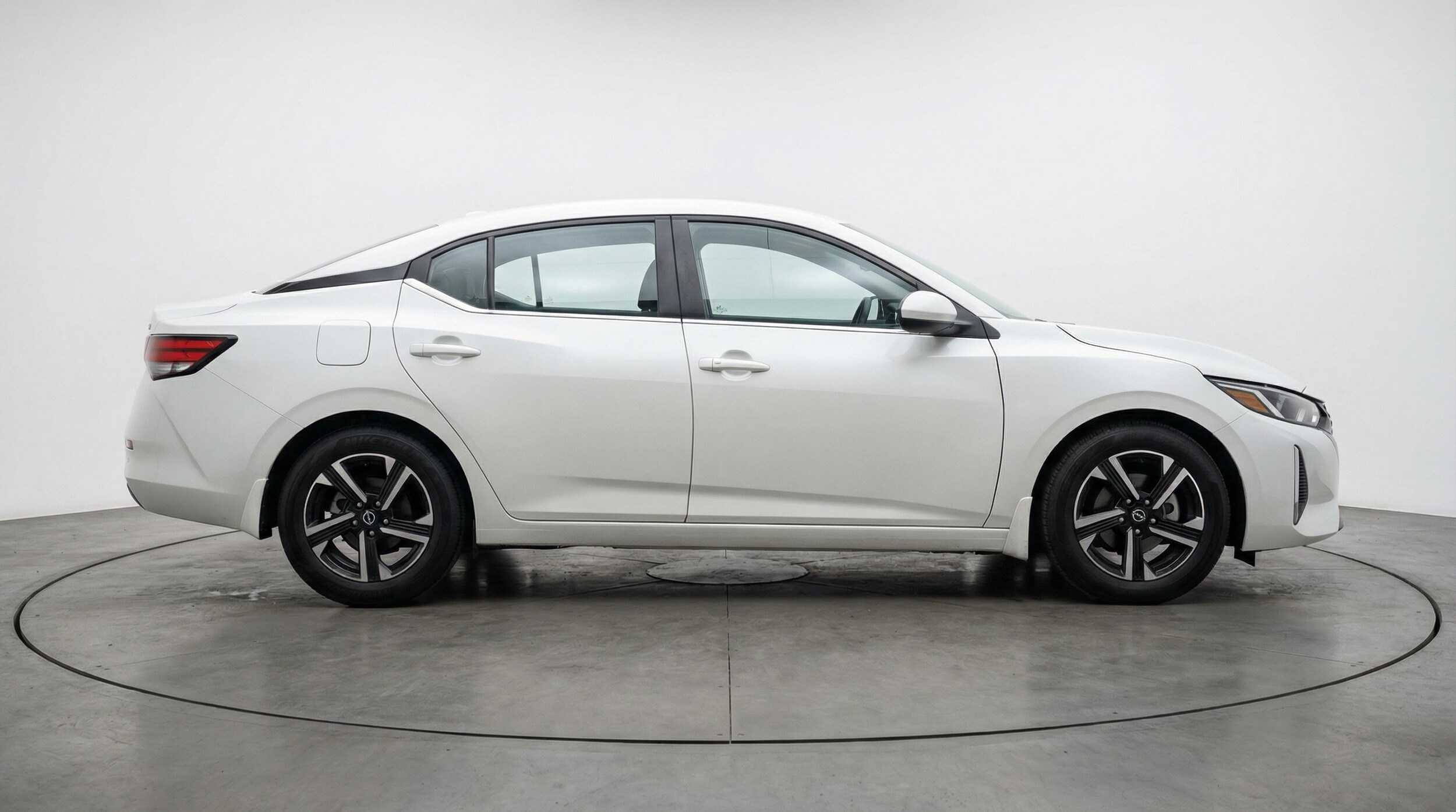 Thumbnail: 2025 Nissan Sentra - 8