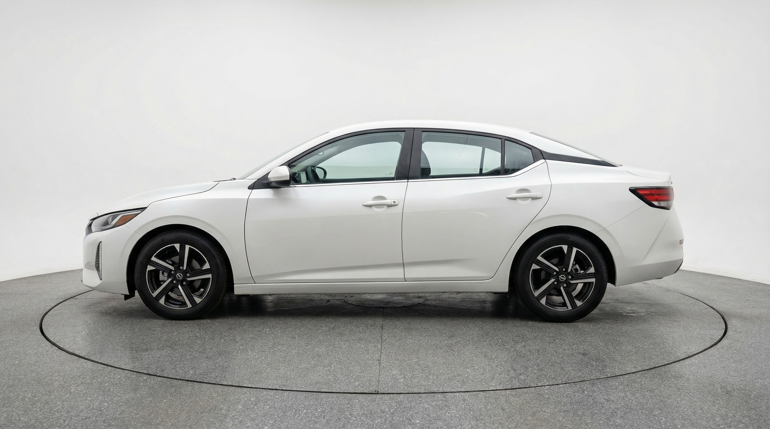 Thumbnail: 2025 Nissan Sentra - 4