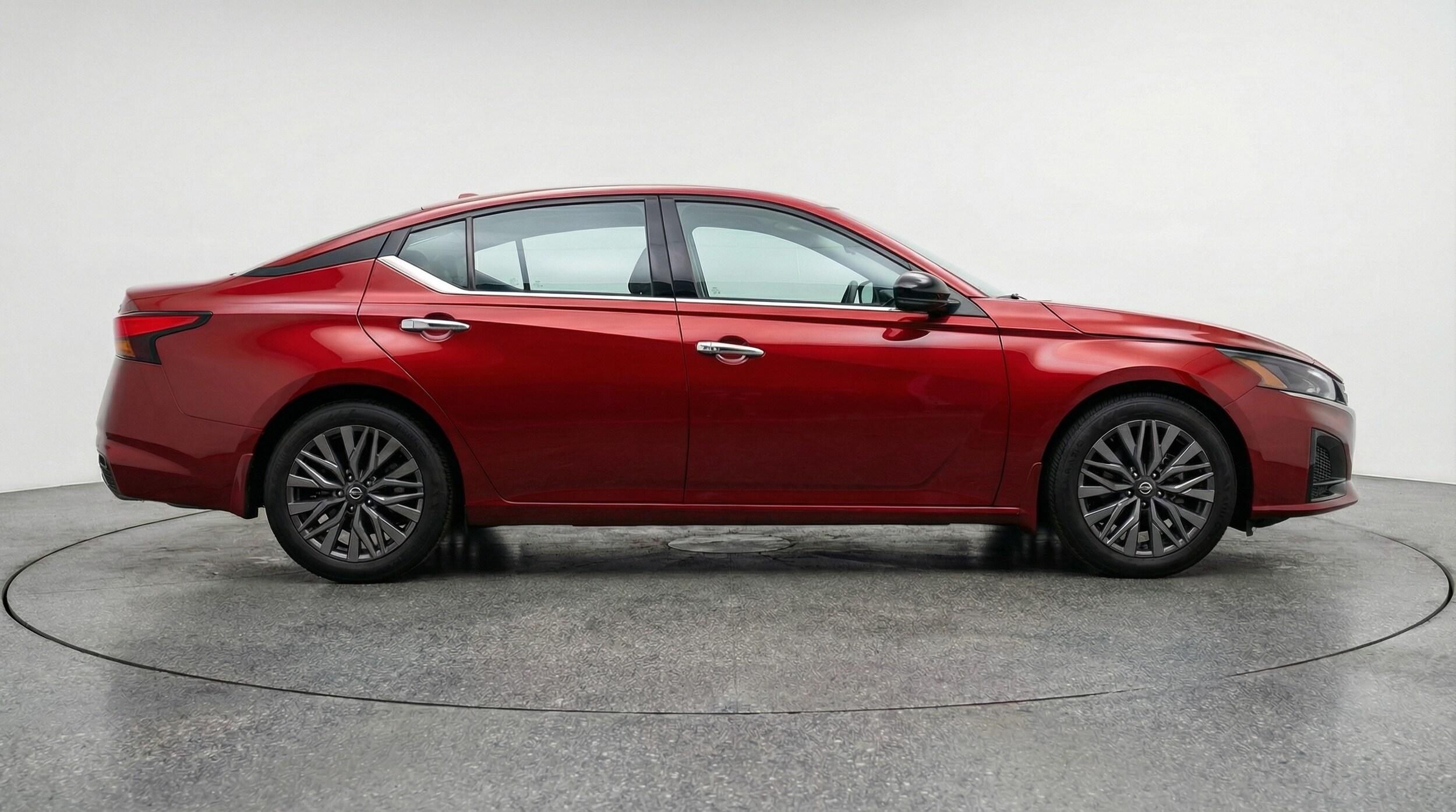 Thumbnail: 2025 Nissan Altima - 8