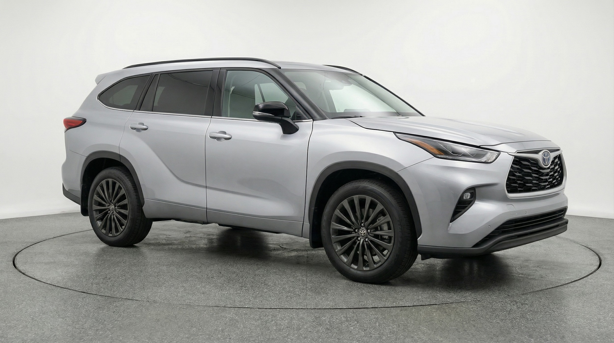 Thumbnail: 2025 Toyota Highlander - 1