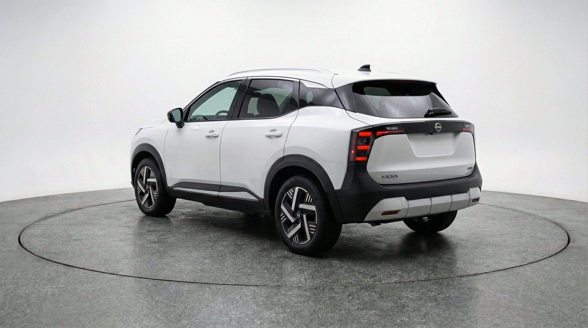 Thumbnail: 2026 Nissan Kicks - 6