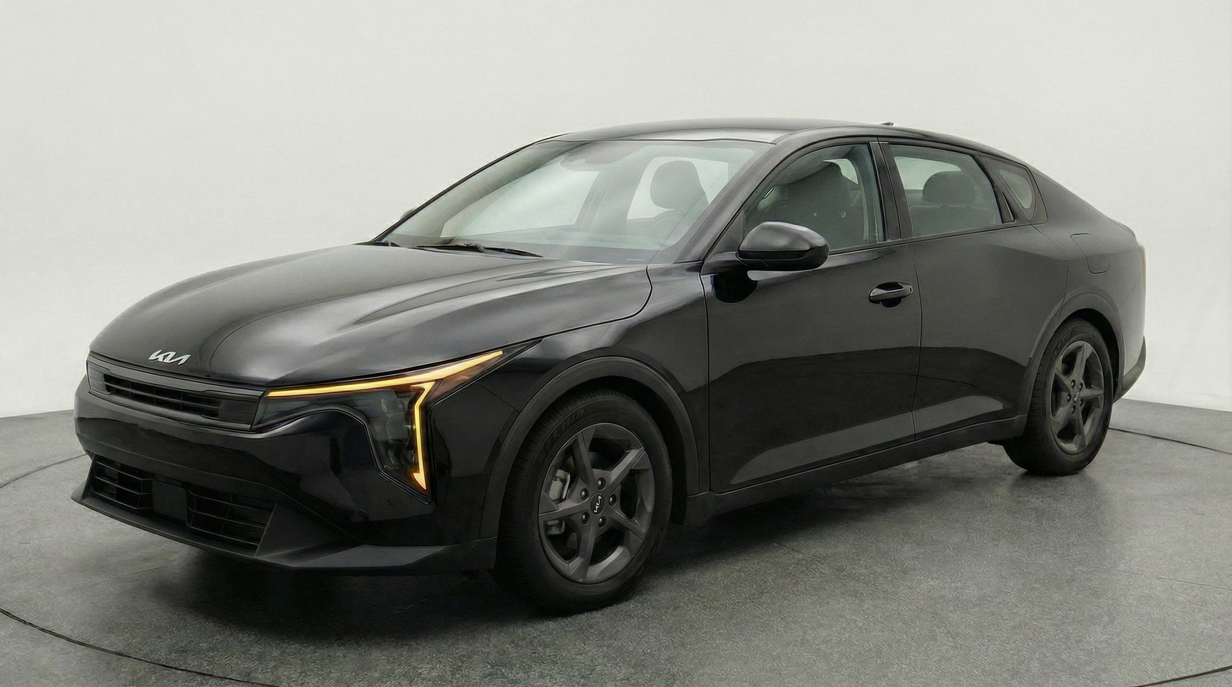 Thumbnail: 2025 Kia K4 - 3