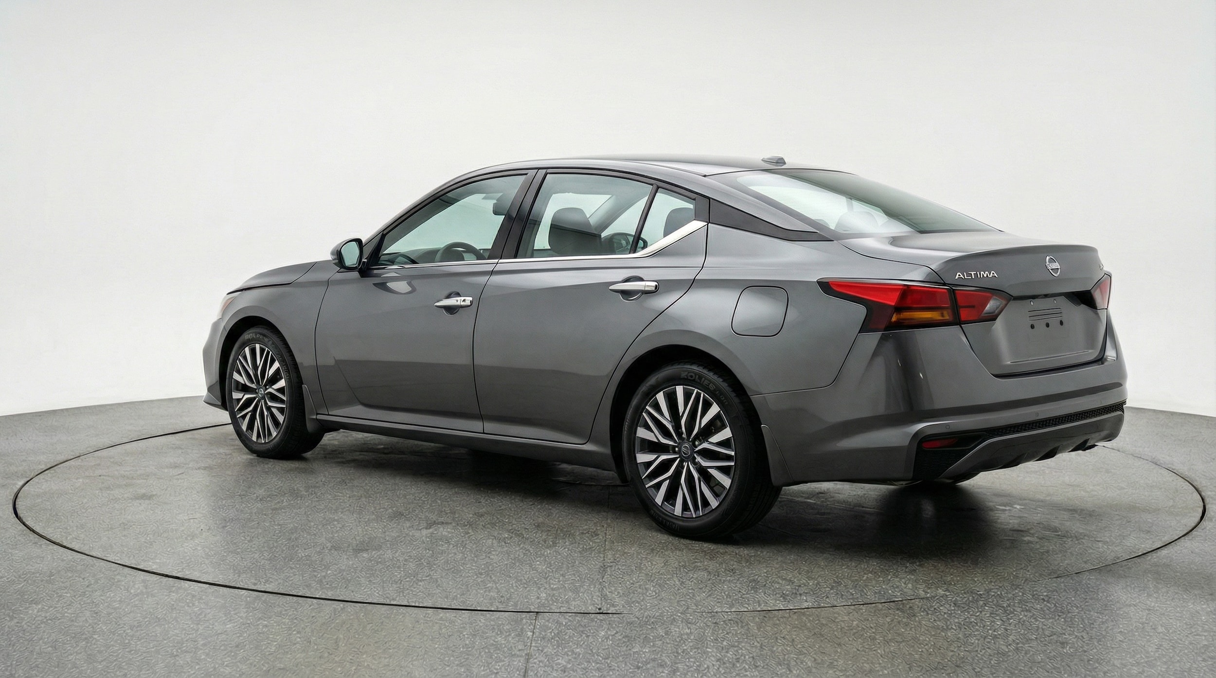 Thumbnail: 2025 Nissan Altima - 5