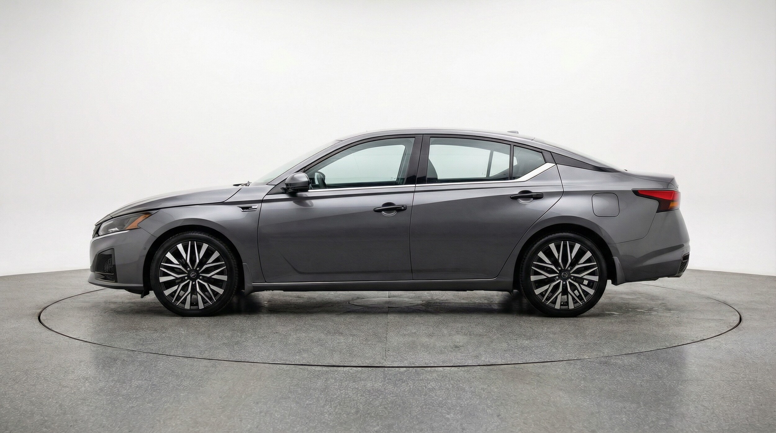 Thumbnail: 2025 Nissan Altima - 4