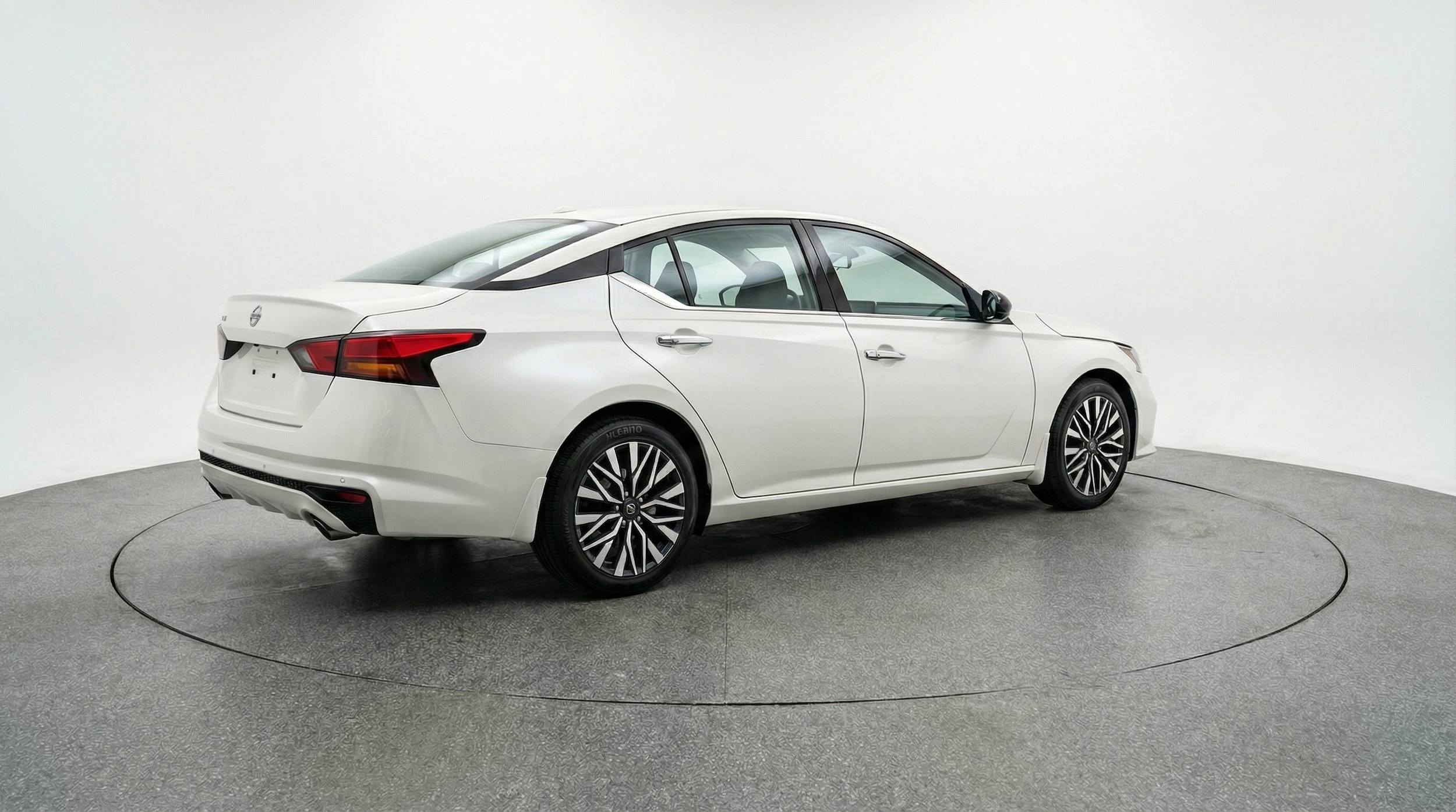 Thumbnail: 2025 Nissan Altima - 7