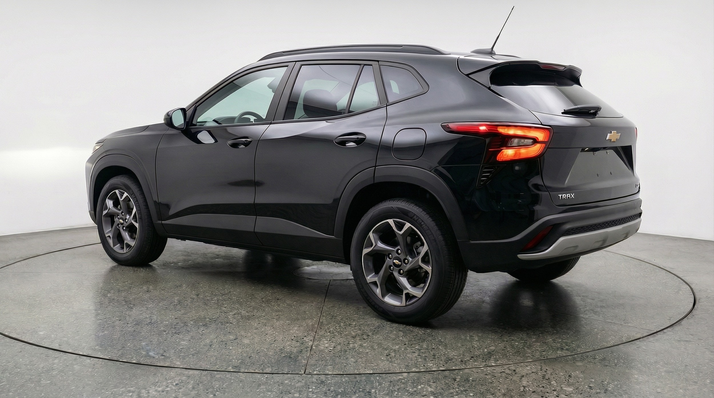 Thumbnail: 2025 Chevrolet Trax - 5