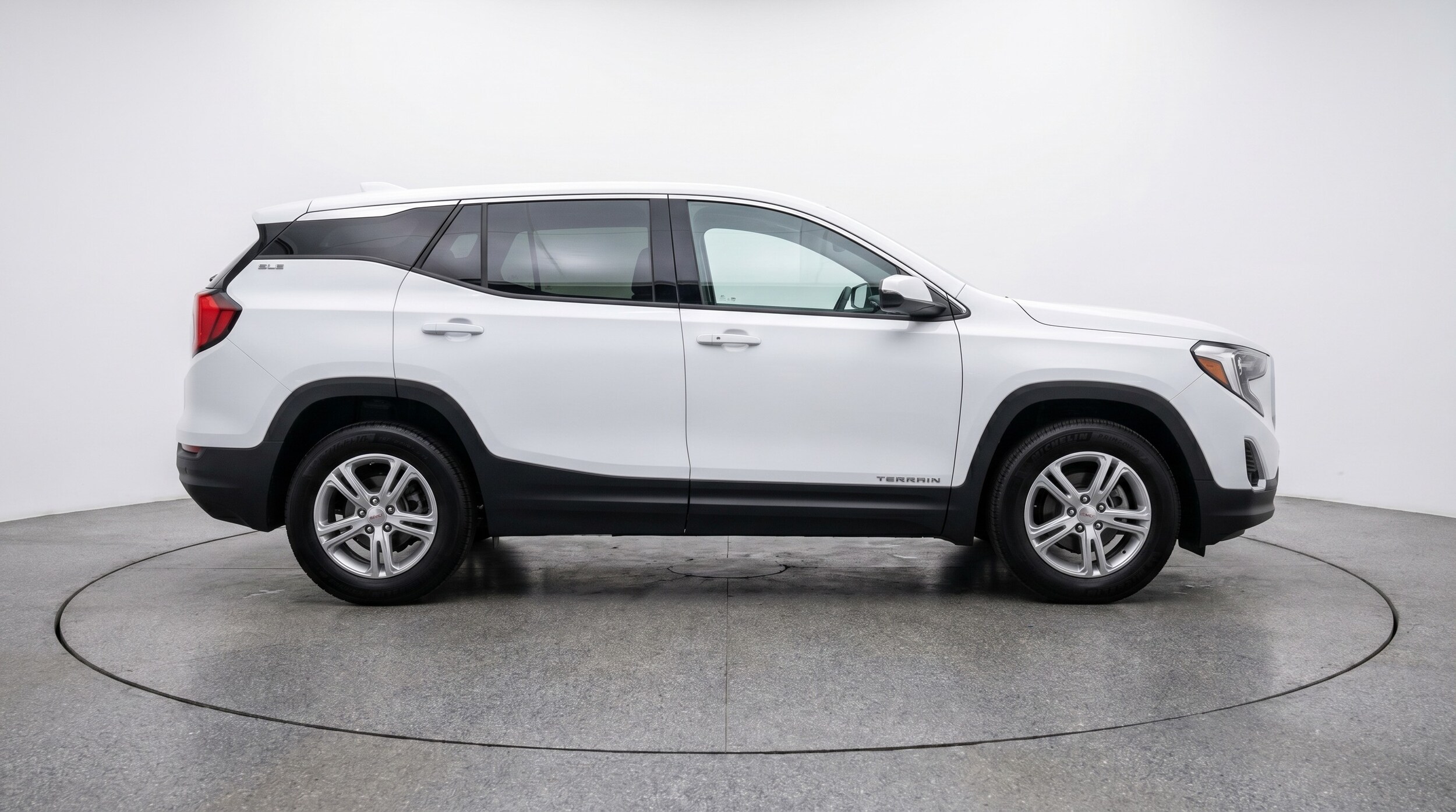 Thumbnail: 2024 GMC Terrain - 8