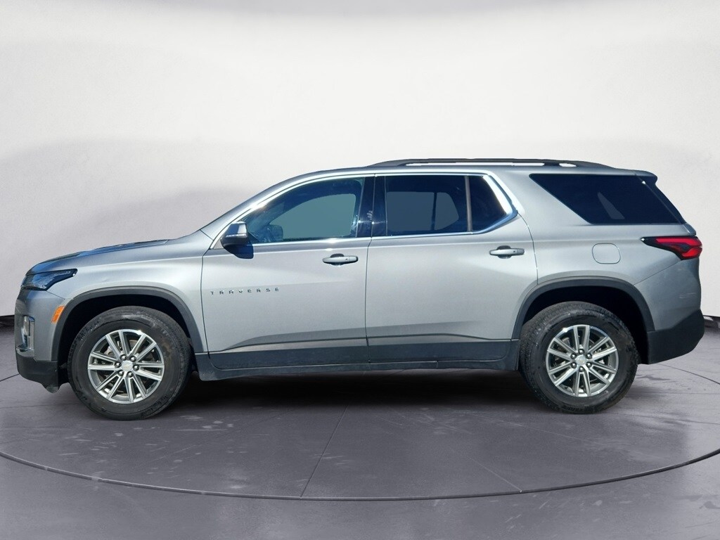 2023 Chevrolet Traverse Leather photo 2