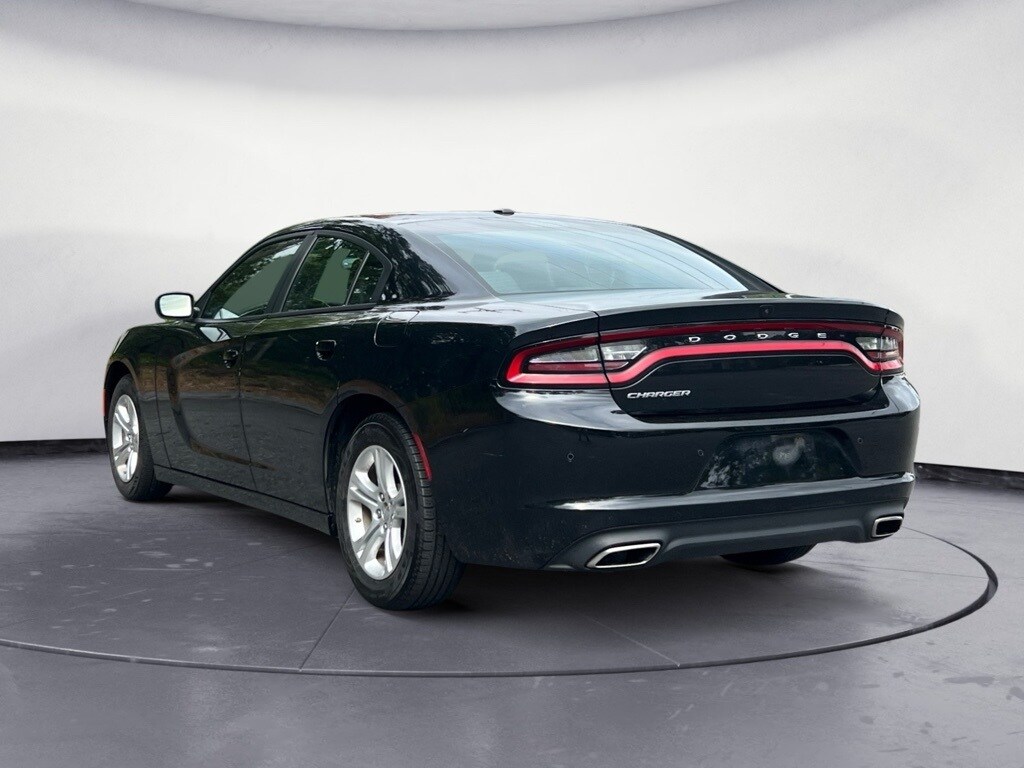 2022 Dodge Charger SXT photo 3