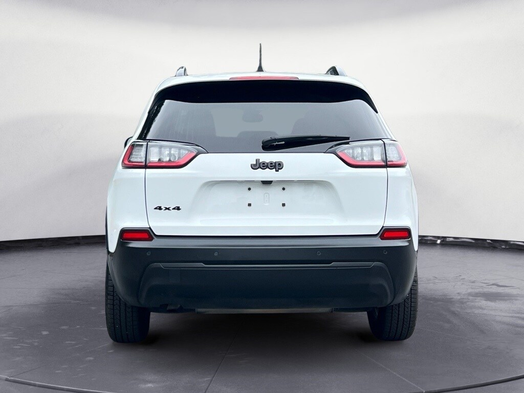 2023 Jeep Cherokee Altitude Lux photo 4