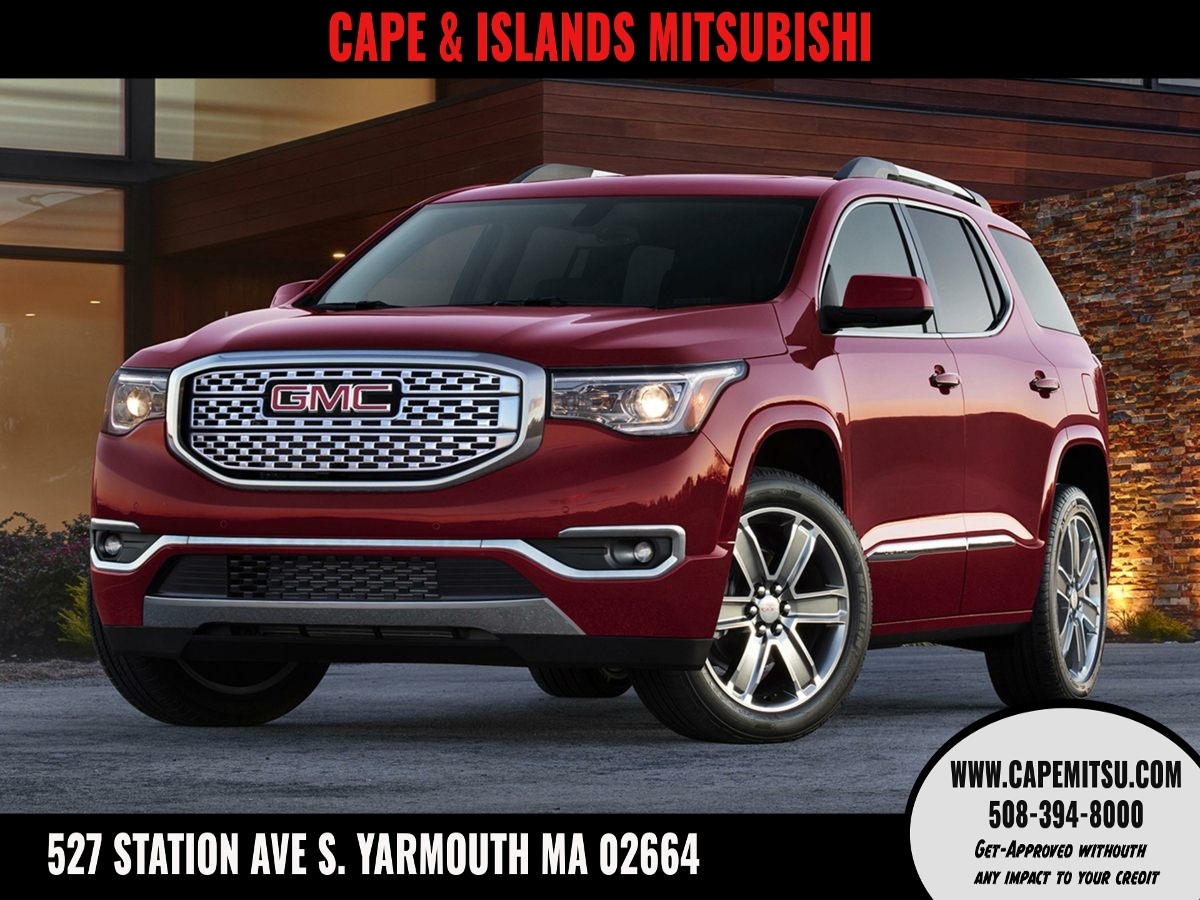 2017 GMC Acadia Denali's photo