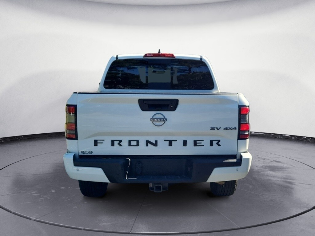 2023 Nissan Frontier SV photo 3