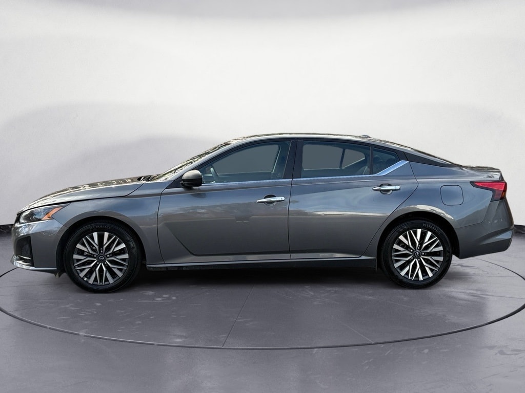 Used 2024 Nissan Altima SV with VIN 1N4BL4DV6RN430487 for sale in Yarmouth, MA