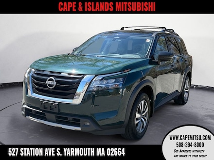 2023 Nissan Pathfinder SL SUV