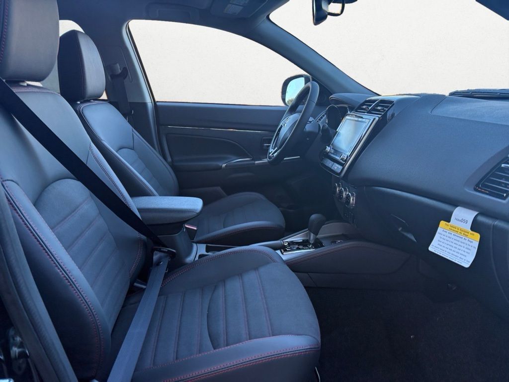 2026 Mitsubishi Outlander Sport SE - Photo 12