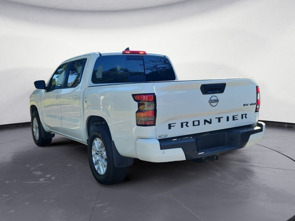 2023 Nissan Frontier SV photo 2