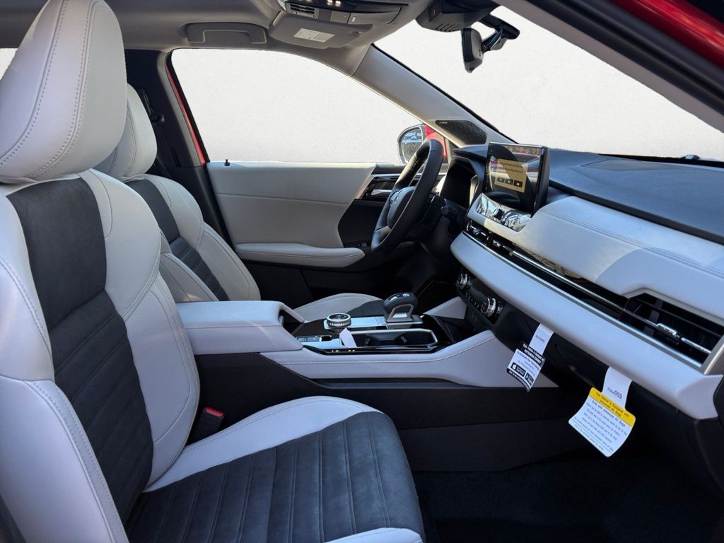 2026 Mitsubishi Outlander SE - Photo 12