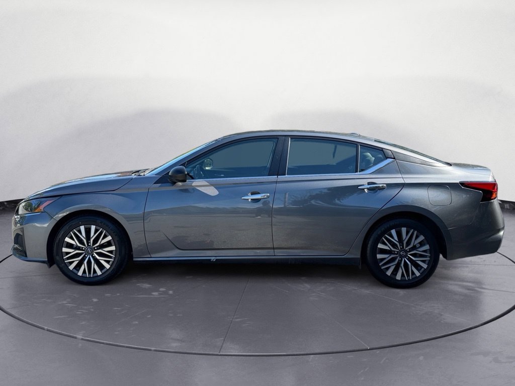 Used 2025 Nissan Altima SV with VIN 1N4BL4DV1SN301322 for sale in Yarmouth, MA
