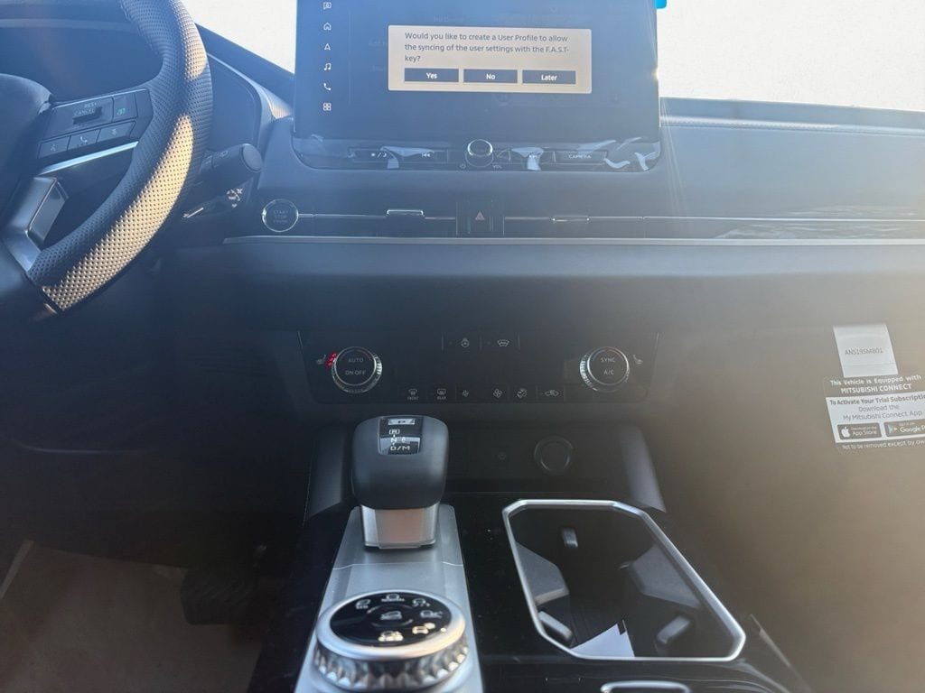 2026 Mitsubishi Outlander SE - Photo 18