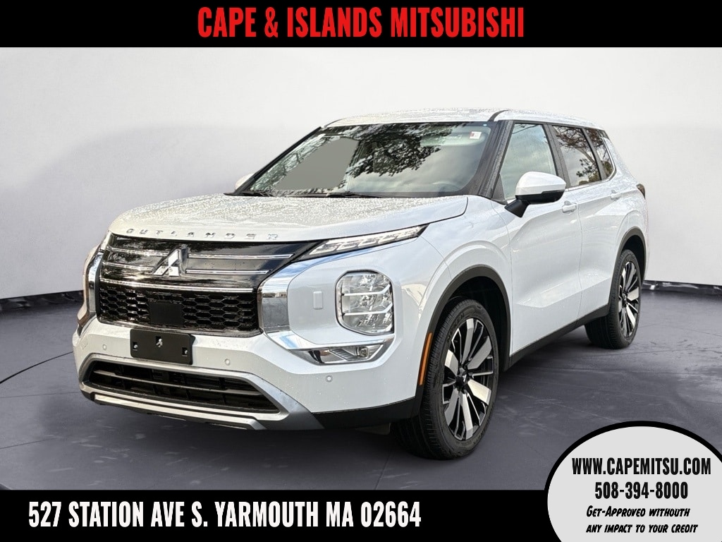 2025 Mitsubishi Outlander SE's photo