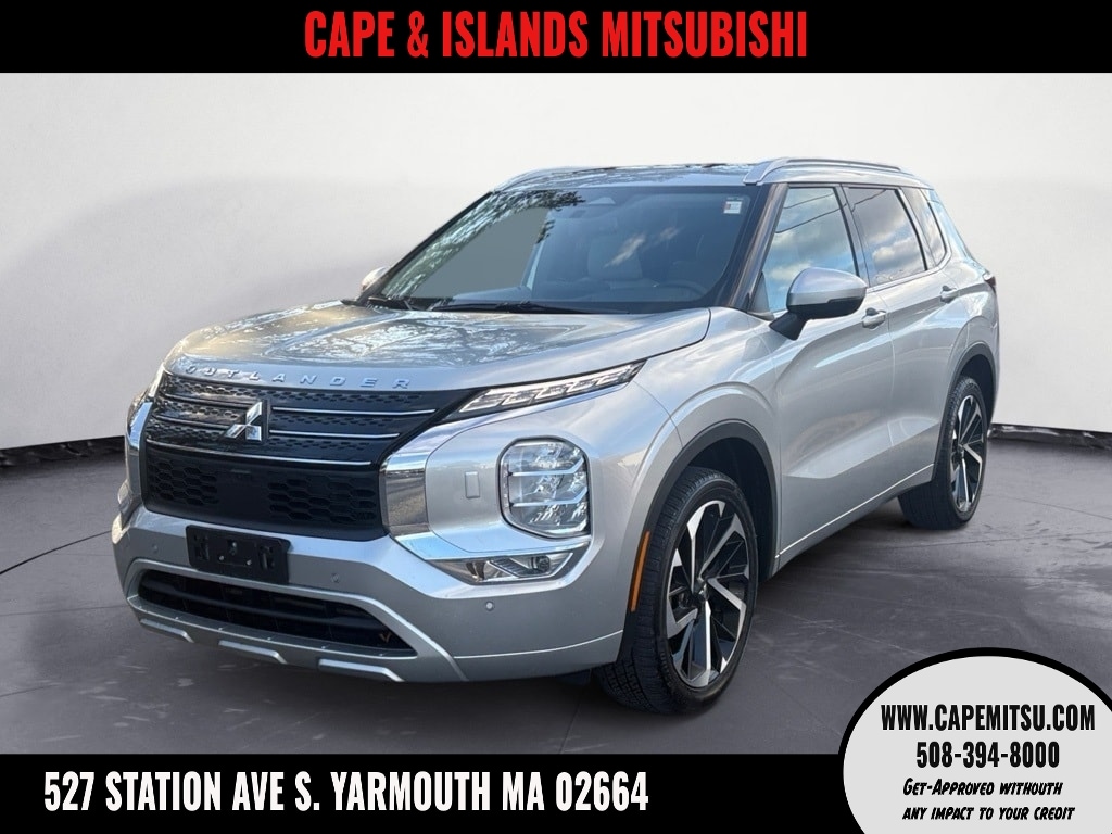 2023 Mitsubishi Outlander SEL's photo