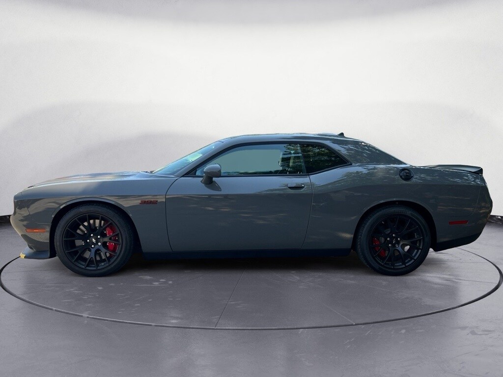 2023 Dodge Challenger R/T Scat Pack photo 2