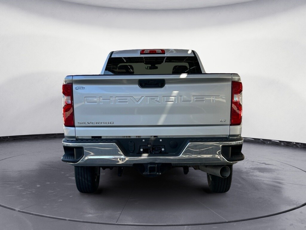 2022 Chevrolet Silverado 2500HD LT photo 4