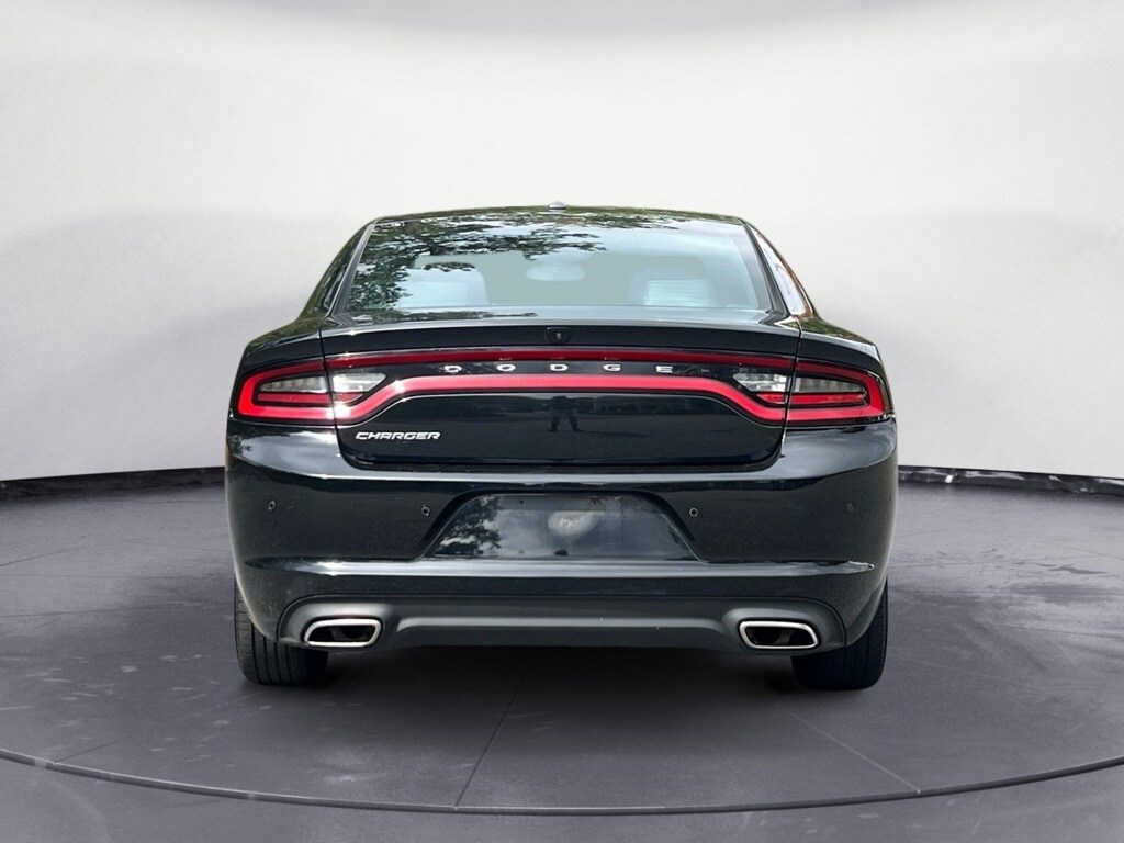 2022 Dodge Charger SXT photo 4