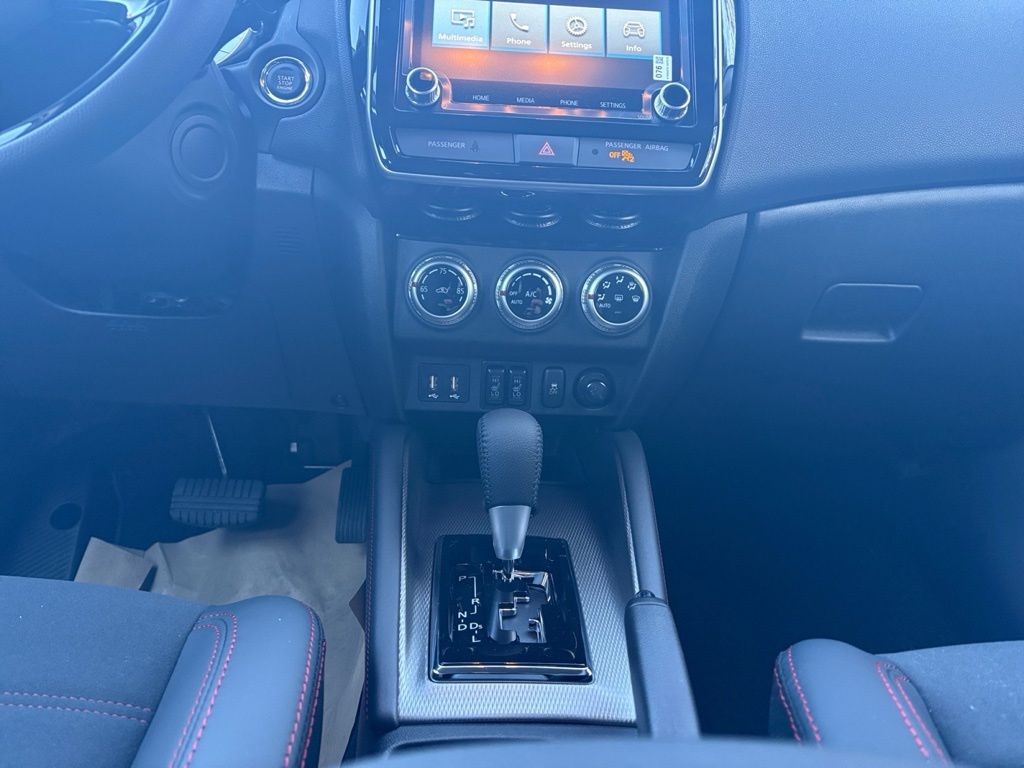 2026 Mitsubishi Outlander Sport SE - Photo 18