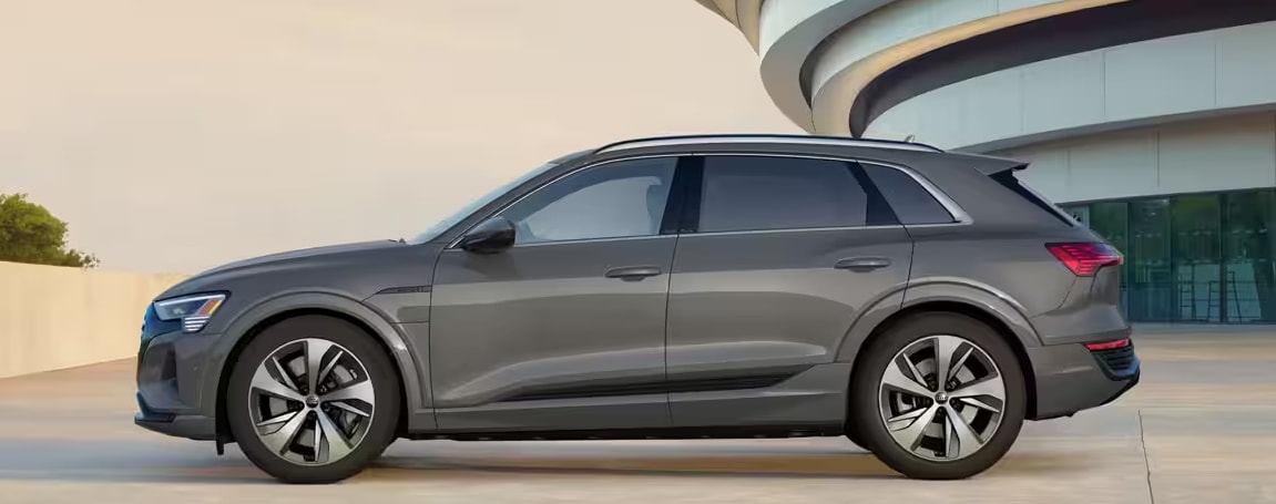 https://pictures.dealer.com/c/capilanoaudi/0758/5d34ffa66d62d216eceb4998c6b9ec7dx.jpg