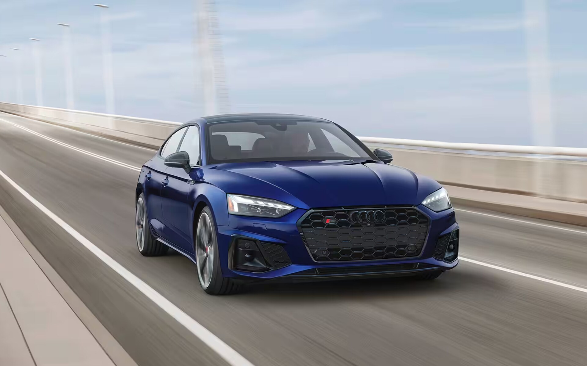 https://pictures.dealer.com/c/capilanoaudi/1984/712ebc8b7e6c6feae7a908158c76e18ax.jpg