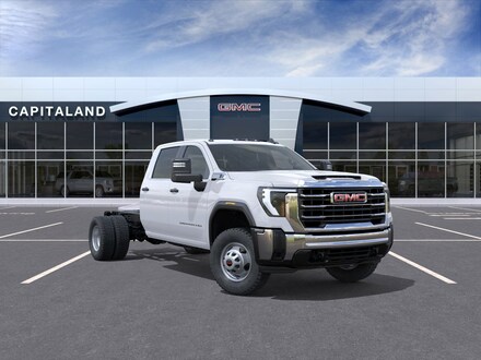 2025 GMC Sierra 3500 HD Chassis Cab Pro Truck